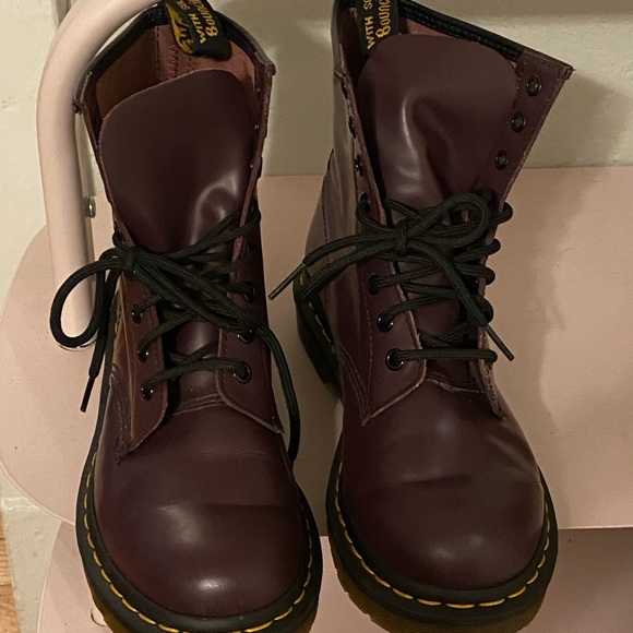 Dr. Martens 1460 Pascal Leather Purple - Size Women's 7 - Picture 3 of 14
